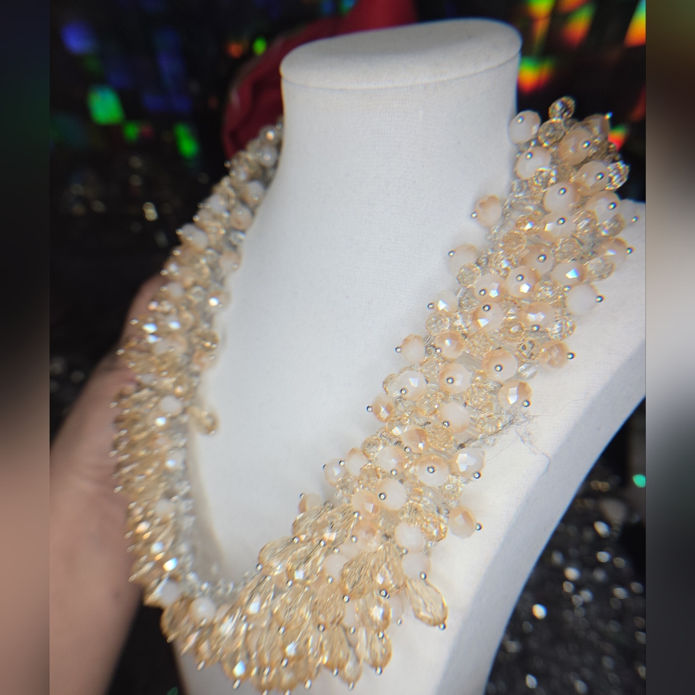 NATASHA COUTURE CRYSTAL STATEMENT NECKLACE NWT - Picture 4 of 9